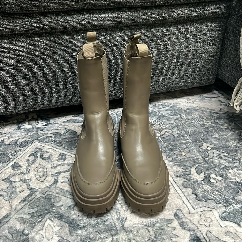 ZARA Lug sole boots